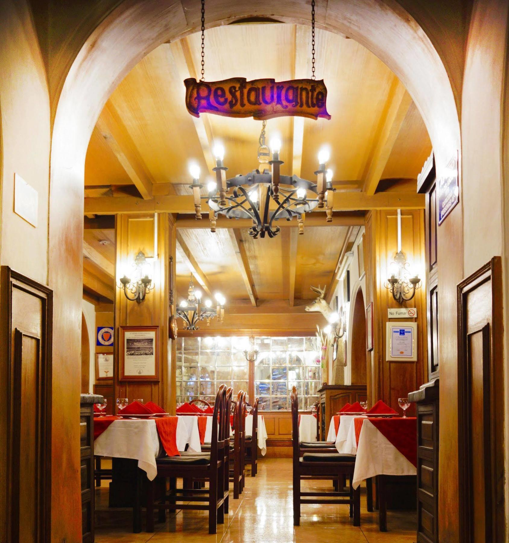 Hotel Ambassador Quito Extérieur photo